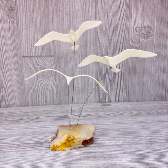 1974 Marvin Wernick Co Kenetic Seagull Sculpture Marble Base w/ birds on  wire